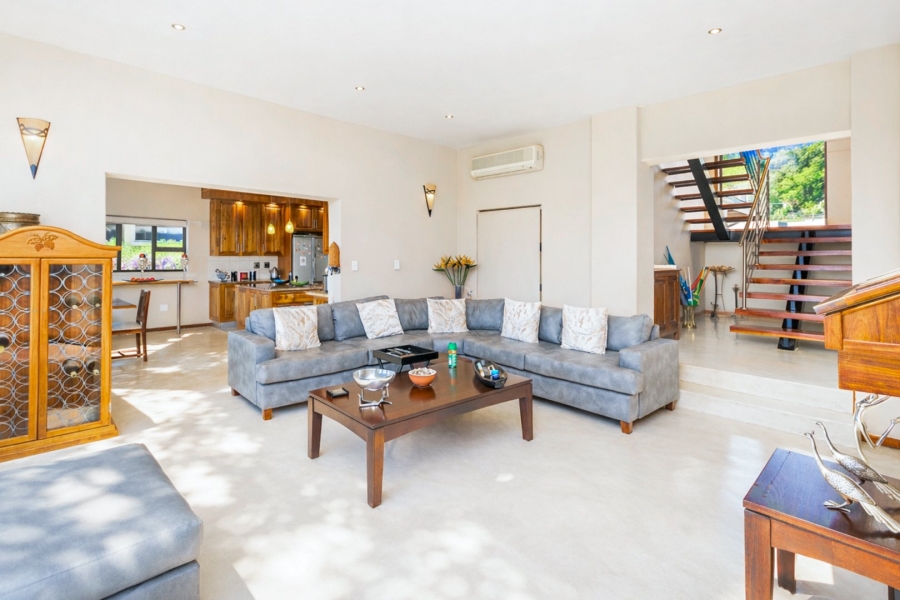 3 Bedroom Property for Sale in Caribbean Beach Club North West